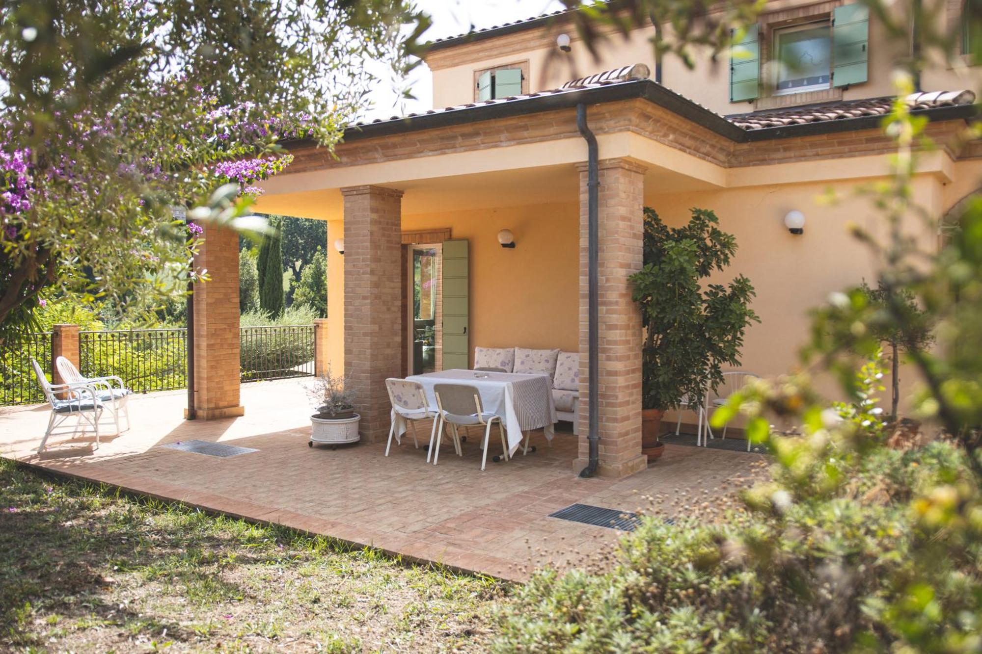 Villa Mariposa Чивитанова-Марке Экстерьер фото